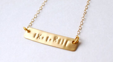 4 boutiques Etsy où personnaliser ses bijoux