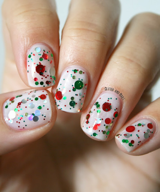 5 idées de manucures pour les fêtes à piquer aux blogueuses