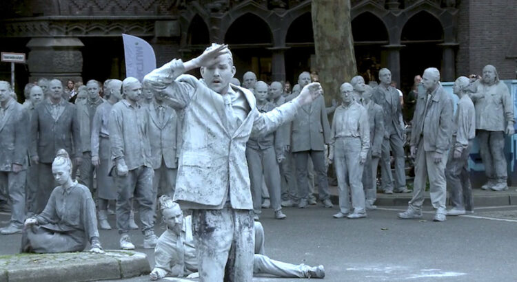 A Hambourg, une performance pour dénoncer le capitalisme