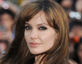 Angelina Jolie dans la robe de Marilyn Monroe ?