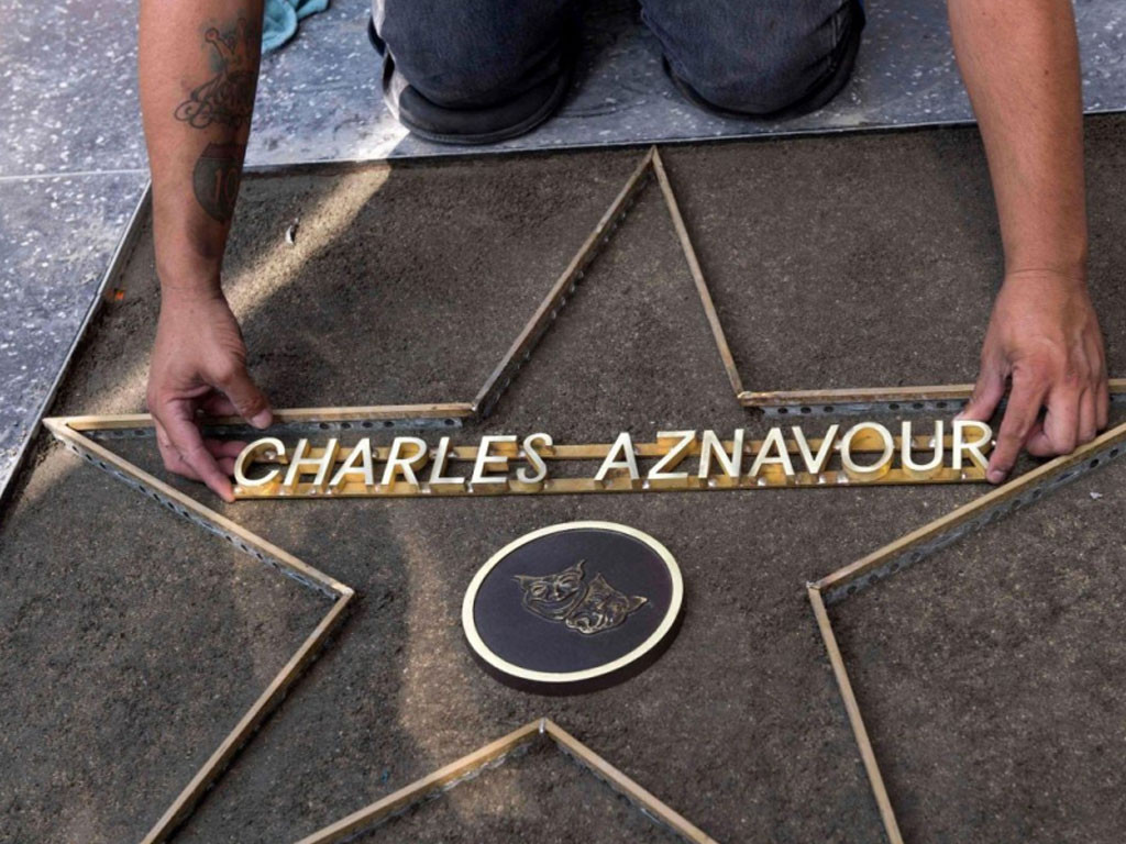 Aznavour a son étoile à Los Angeles