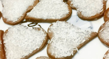 Biscuits de Noël à la cannelle et à la noix de coco