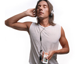 Bob Sinclar aux commandes du Sony Ericsson W580I