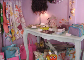 Les filles à la violette