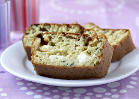 Cake au chèvre, courgette et coriandre