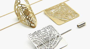 Ces bijoux sont des cartes géographiques