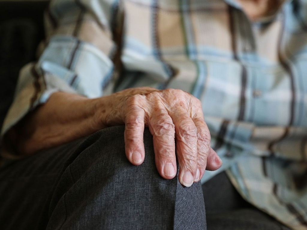 Chaleur : prenons soin de nos aînés