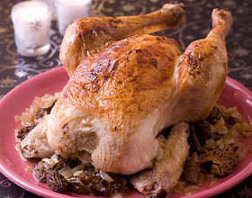 Chapon au vin jaune et aux morilles