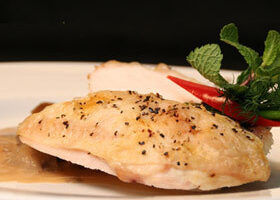 Chapon et soupe d&rsquo;amandes