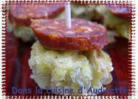 Brochettes de chorizo et tortilla aux chips