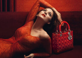 Clip : Marion Cotillard chante du Franz Ferdinand pour Dior !