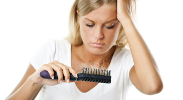 Comment limiter la chute de cheveux chez la femme ?