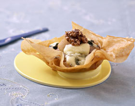 Croquant de poires au bleu et aux noix