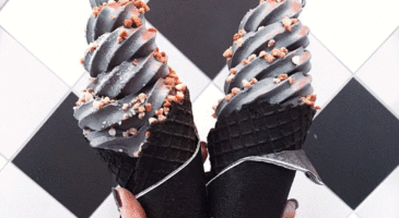 Des glaces noires pour Little Damage