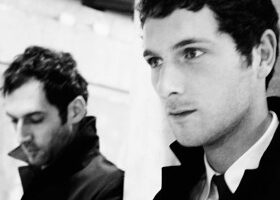 Ecoutez un titre inédit d&rsquo;Aaron !