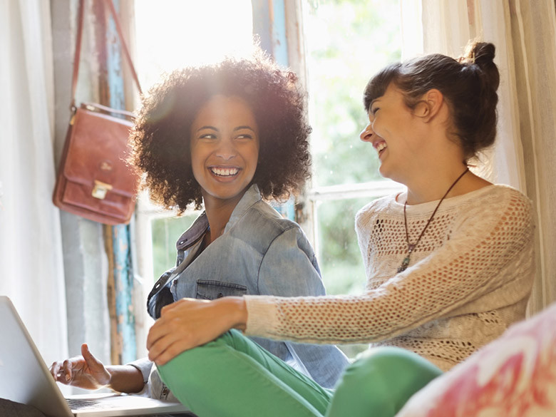 Elle adore ré-ouvre son forum