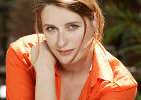 Elle est pas belle la vie avec Anne Decis !