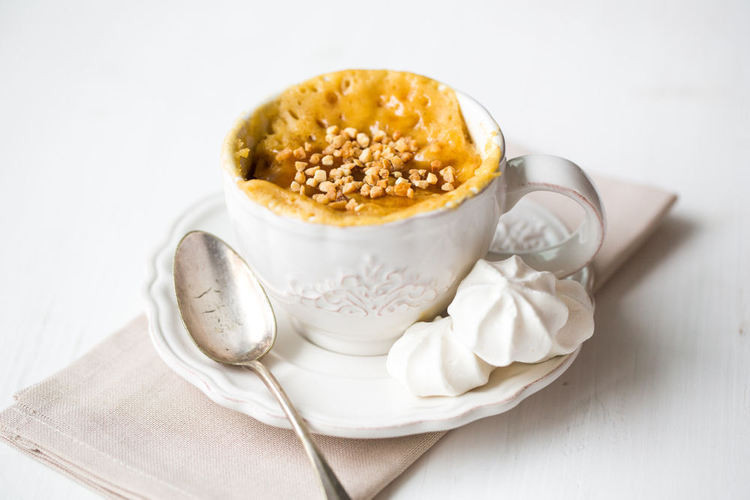 Fêter l’épiphanie avec un mug-cake à la frangipane
