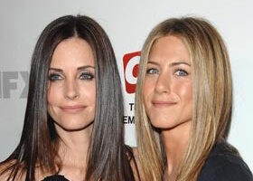 Jennifer Aniston devient la psy de Courteney Cox