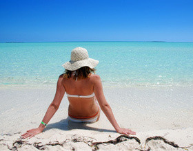 Jeune demoiselle recherche compagnons de vacances