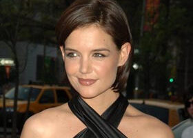 Katie Holmes devient Jackie Kennedy
