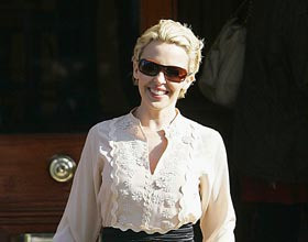 Kylie Minogue dit-elle bye-bye à son toy-boy ?