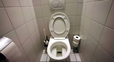 L’épreuve de la chasse d’eau