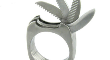 La bague couteau suisse