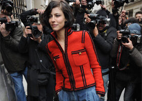 Anna Mouglalis et sa veste Chanel… à shopper !