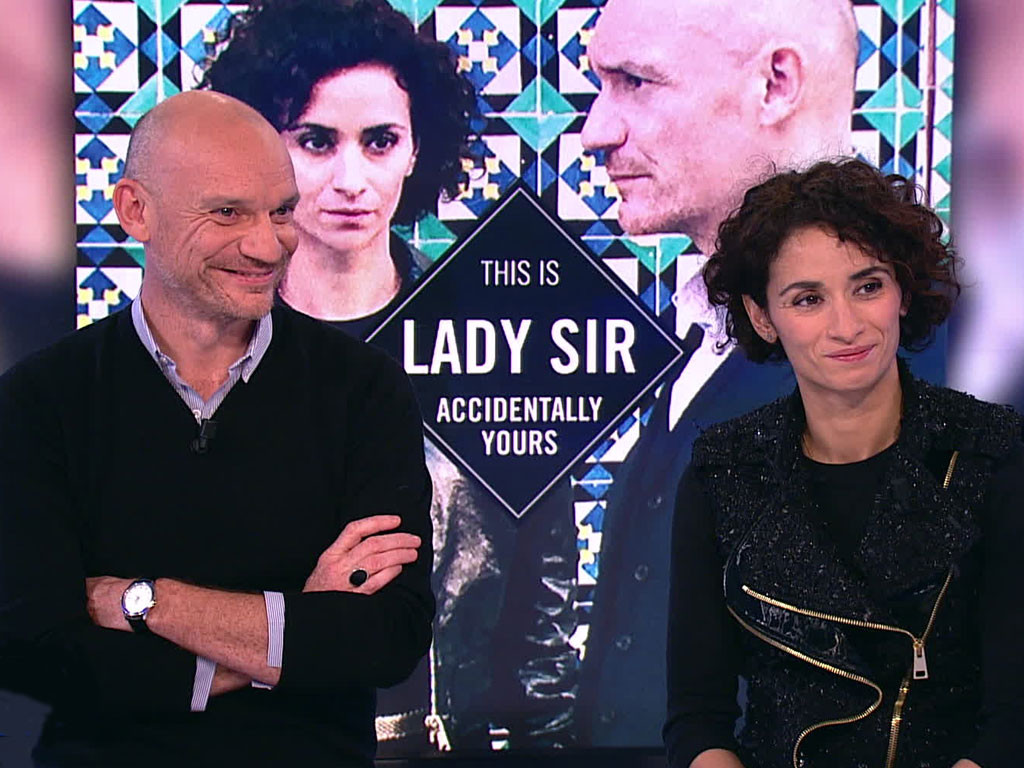 Lady Sir : quand les voix de Rachida Brakni et Gaëtan Roussel se fondent sur l’album « Accidentally Yours ».