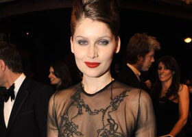 Laetitia Casta et Rihanna réunies devant la caméra