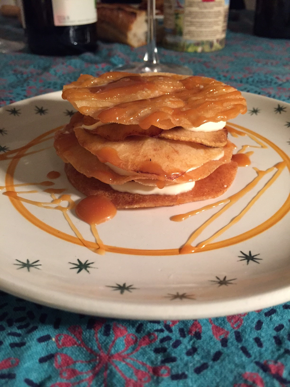 Le millefeuille aux pommes et caramel au beurre salé