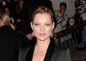 Kate Moss devant l&rsquo;objectif de Mario Testino
