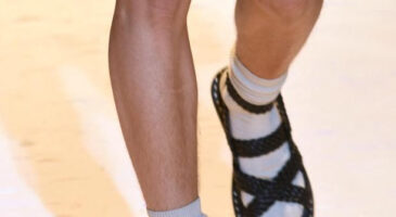 Le retour fracassant des chaussettes dans les sandales