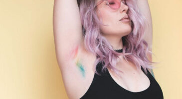 Les aisselles colorées, la nouvelle tendance de l&rsquo;été