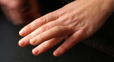 Les bijoux un peu dérangeants de Nadja Buttendorf