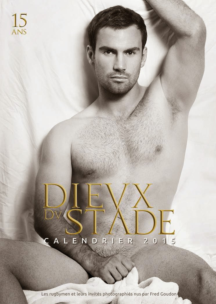 Les dieux du Stade se dénudent à nouveau pour le calendrier 2015