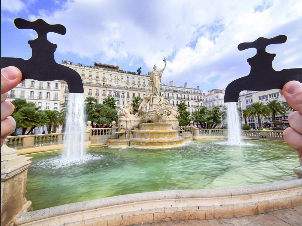 Les malicieuses transformations en papier de Rich McCor