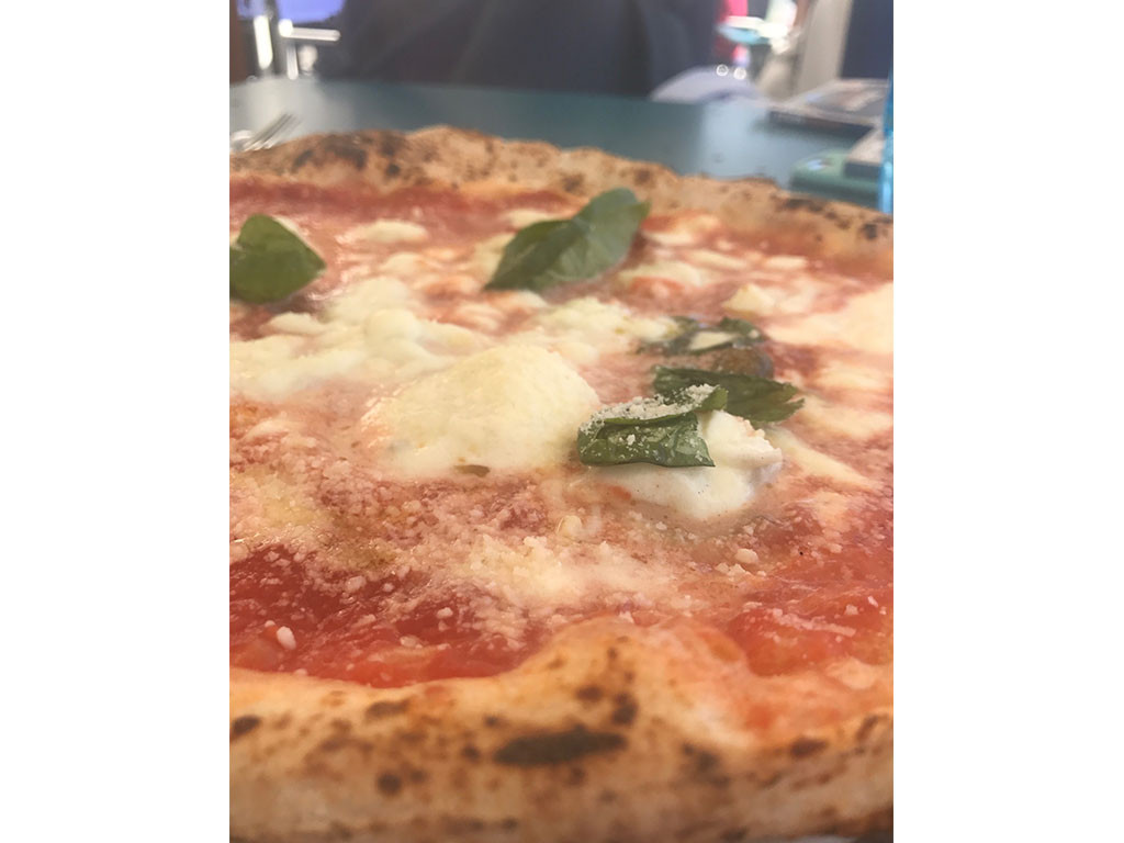 Les meilleures pizzeria de Naples sont ici !