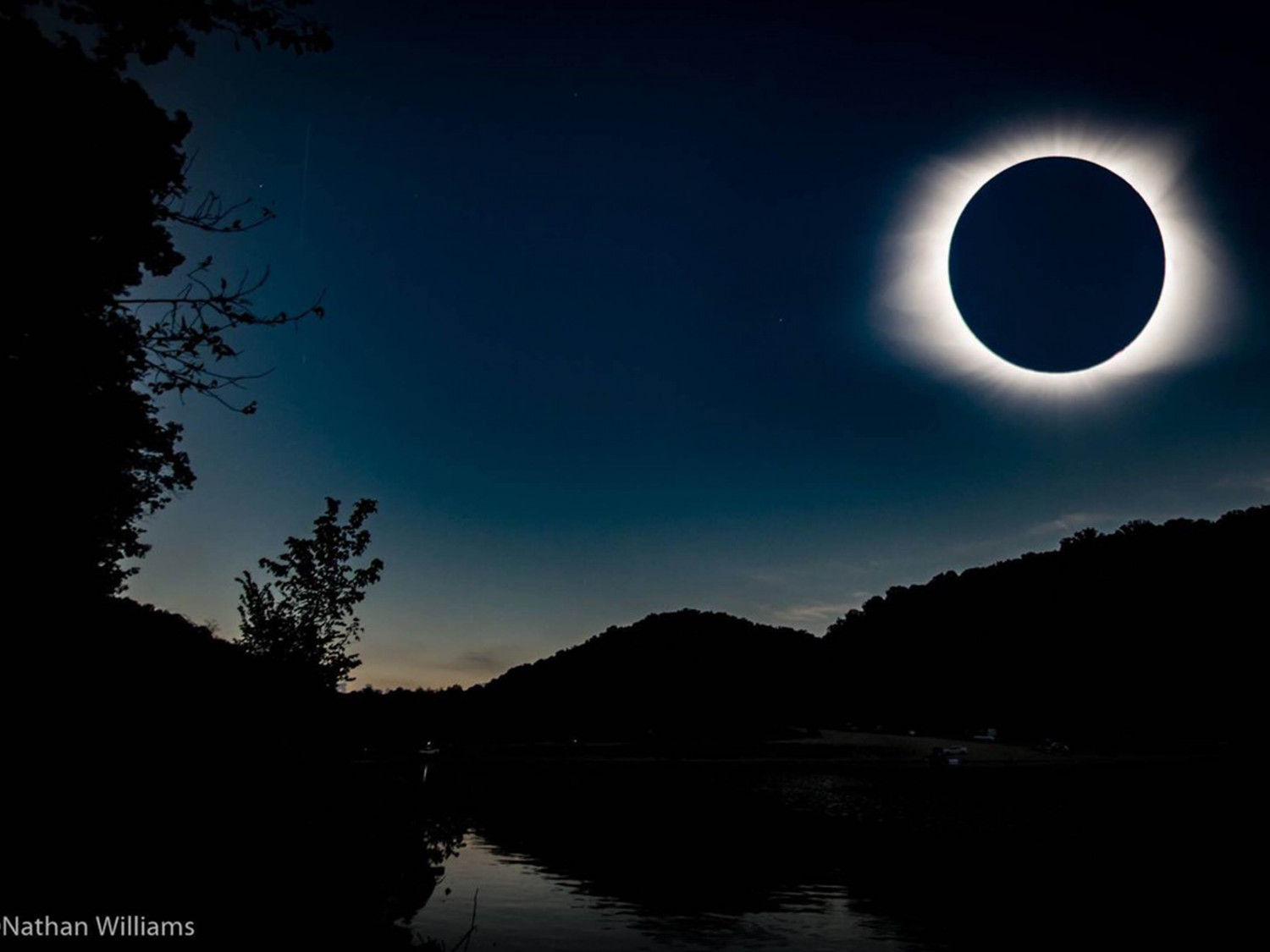 Les plus belles images de l’éclipse solaire totale