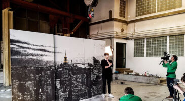 Les tableaux de sable et d’or de Tim Bengel