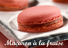 Macaron à la fraise