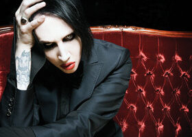  » Eat me Drink me « 