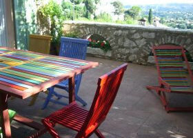Meubles de jardin à St Paul de Vence