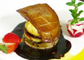 Millefeuille de foie gras des Landes aux pommes