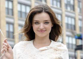 Miranda Kerr : la mariée attendrait un bébé !