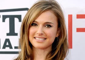 Natalie Portman, une égérie Dior à Paris