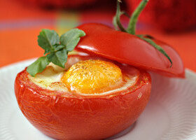 Oeuf cocotte en tomate