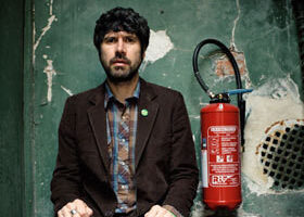 On adore le clip de Gruff Rhys avec Roxane Mesquida