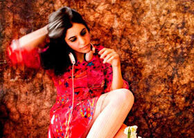 On craque sur Brune et son clip « Paris » !